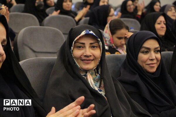 جلسه هم‌اندیشی مسئولان اسلامشهر و مدیران مدارس برای آغاز سال تحصیلی جدید