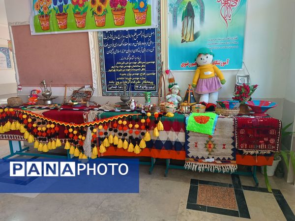 نمایشگاه صنایع دستی و جشنواره غذاهای سنتی به‌مناسبت دهه فجر 