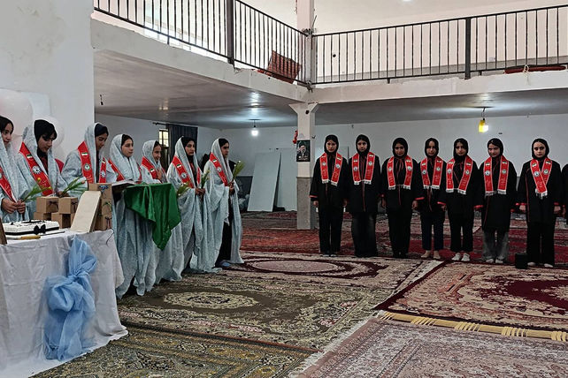 طلوع مهارت‌ها در جشن فارغ‌التحصیلی دانش‌آموزان دبستان دهگاه