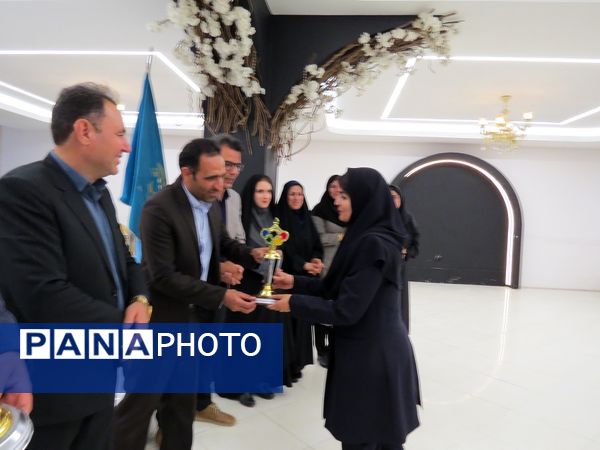 تقدیر از دانش‌آموزان استثنایی جشنواره ورزشی در بجنورد