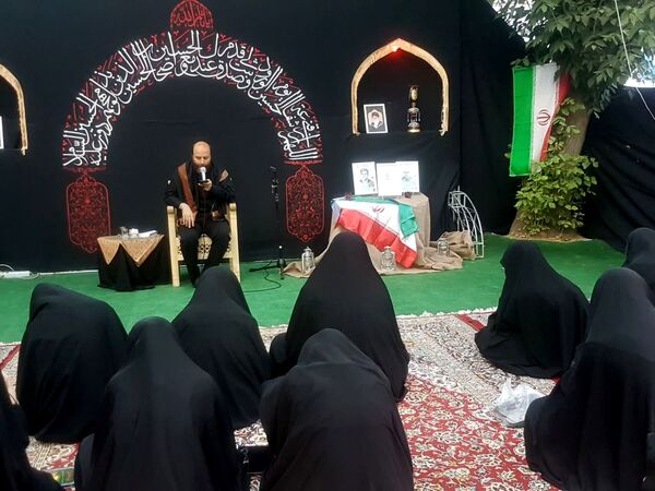 مراسم عزاداری سیدالشهدا دردبیرستان دخترانه امام حسین (ع)