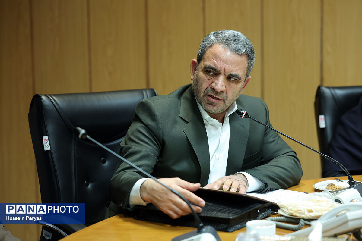 تلاش همگانی برای حمایت از حرکت علمی و فناورانه در کشور