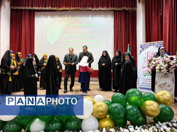 همایش «الگوسازی از زنان موفق»؛ ترسیم نقشه راه «الگوی سوم» در مسیر تعالی