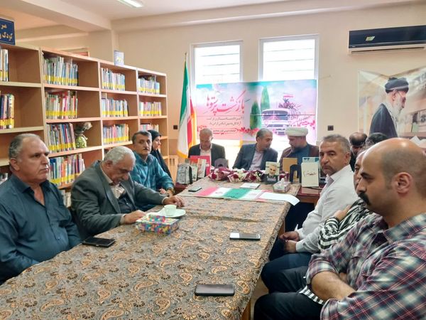 تقدیر از آزادگان کتاب خوان عباس آباد