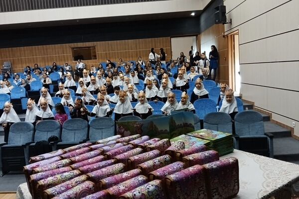 جشن الفبا دختران کلاس اولی مدرسه هدی 