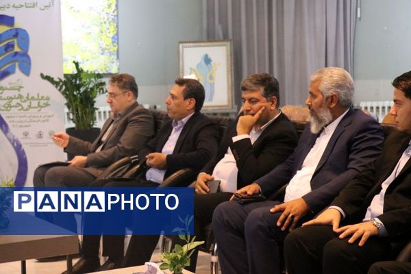 افتتاح جشنواره معلمان هنرمند خراسان رضوی 