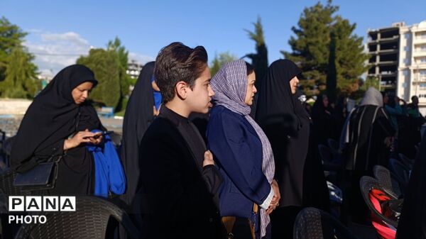 گردهمایی اهالی فرهنگ و هنر در فرهنگسرای سیمرغ نیشابور 