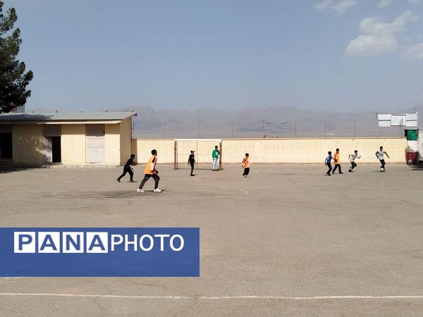 المپیاد درون مدرسه‌ای در مدرسه شهید اسکندری کاشمر