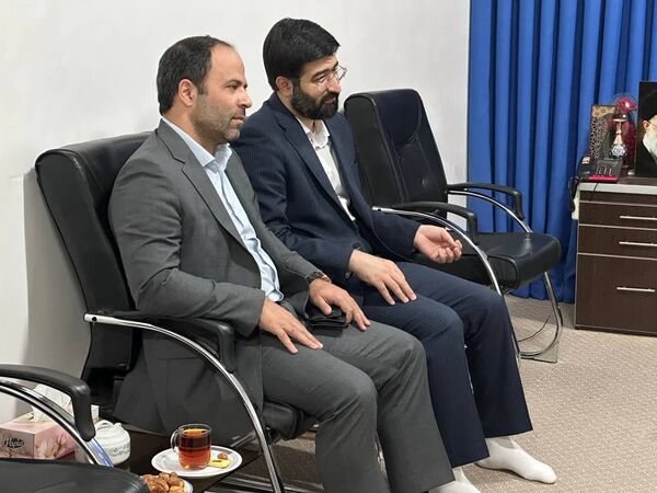  دیدار رئیس شبکه بهداشت و درمان شهرستان ساوجبلاغ با امام جمعه