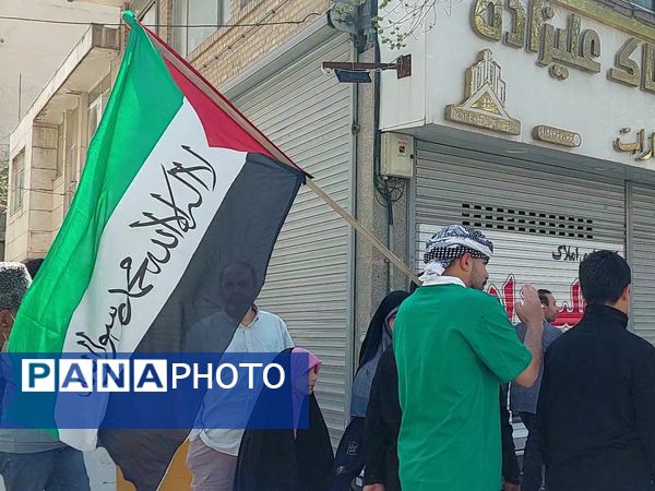 راهپیمایی روز قدس با حضور مردم ولایت‌مدار مشهدی