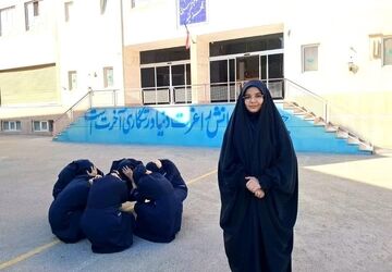 اجرای مانور زلزله در مدرسه دخترانه ریحانه‌النبی