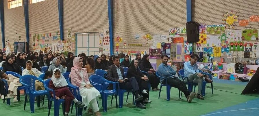 نمایشگاه «شوق یادگیری» فرصتی برای نمایش دستاوردهای دانش‌آموزان است