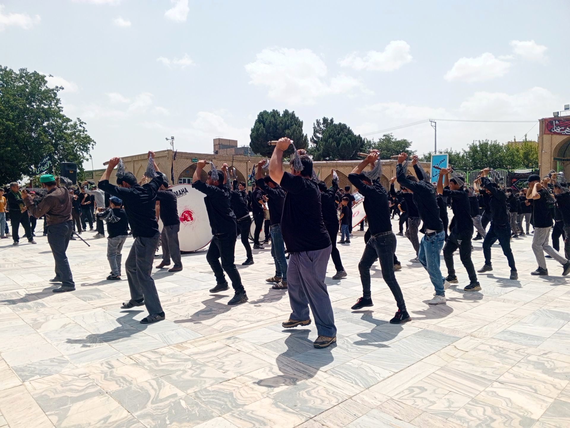 قدم‌های عاشقی در مسیر امامزاده شهر کهنه