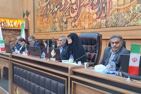 آموزش خانواده مهمترین راه حل در تربیت دانش‌آموزان
