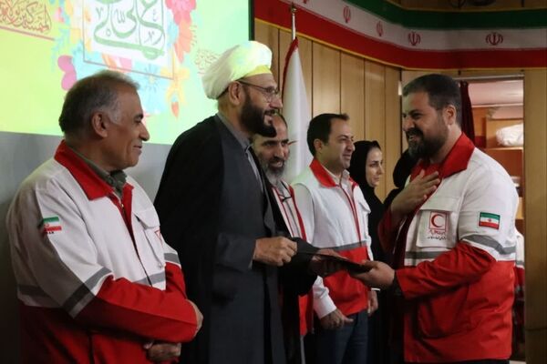 آیین تجلیل از کارکنان و خانواده‌های هلال‌احمر استان همدان همزمان با دهه امامت و ولایت