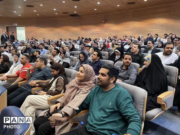 همایش تاب‌آوری زوجین جوان در زندگی مشترک در تالار شهر مشهد مقدس