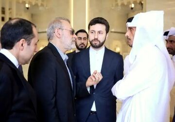 دیدار و گفت‌وگوی علی لاریجانی با وزیر خارجه‌ قطر