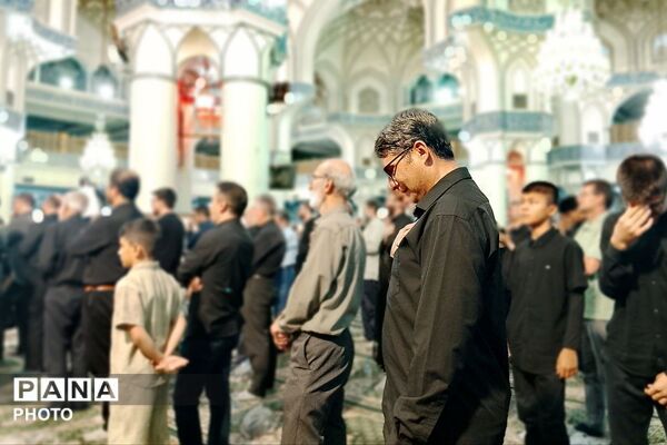 مراسم گرامیداشت رهبر شهید انقلاب در بارگاه ملکوتی حضرت عبدالعظیم حسنی (ع)