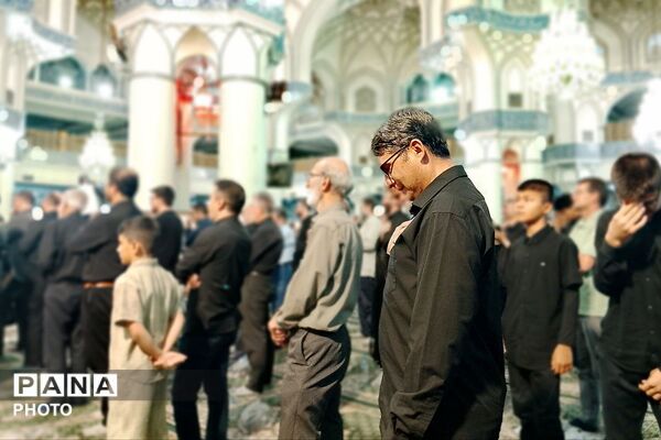 مراسم گرامیداشت رهبر شهید انقلاب در بارگاه ملکوتی حضرت عبدالعظیم حسنی (ع)