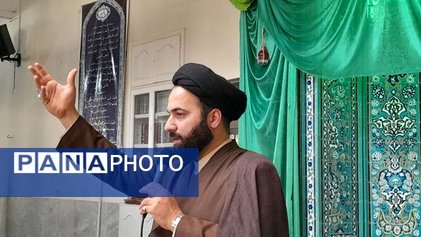 لحظات نورانی اعتکاف و نماز جماعت در مسجد امام حسن عسگری(ع)