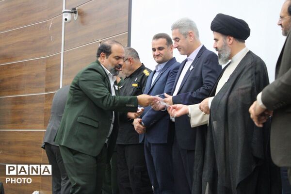 مراسم بزرگداشت مقام معلم در پردیس