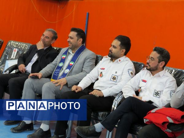 همایش پیشگیری از آسیب‌های چهارشنبه سوری در دبیرستان نرجس بجنورد