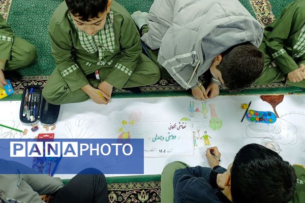 نقاشی همگانی دانش آموزان دبستان شهید رجایی جوه ای از دوستی و اتحاد