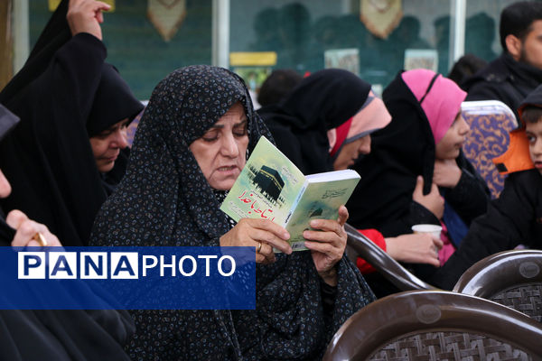 گلباران مزار شهدای گمنام قم در ایام الله دهه فجر