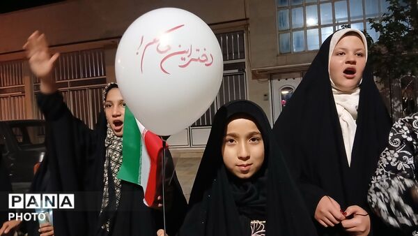 حضور پرشور دختران در جشن میلاد حضرت معصومه(س)