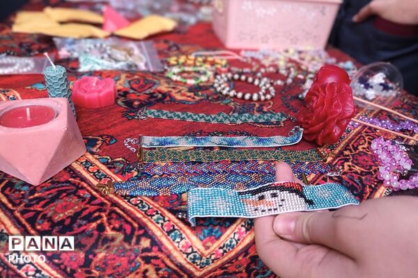 برگزاری مراسم معنوی جشن تکلیف دانش‌آموزان پایه سوم در حسینیه منطقه کوهنانی 