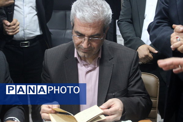 بازدید معاون وزیر و رئیس مرکز اطلاع رسانی و روابط عمومی وزارت آموزش و پرورش از مدرسه ماندگار سعادت بوشهر