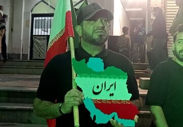 سرود و شور‌ جوانان وطن در قاب تجمعات شبانه مردم رودهن