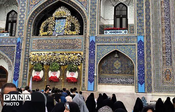تجلیِ عشق و وفاداری؛ تلاطمِ جمعیت در میثاق با امام رضا (ع)