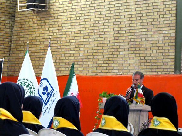 همایش پیشگیری از آسیب‌های چهارشنبه سوری در دبیرستان نرجس بجنورد
