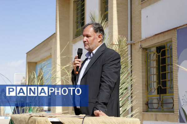 گرامیداشت هفته دفاع مقدس در دبیرستان شریعتی جاجرم