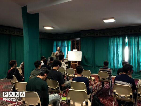 جهاد آموزش در حسینیه مکتب القرآن همدان