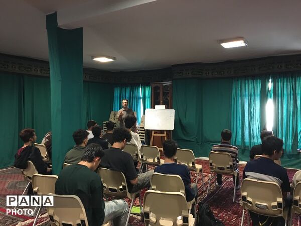 جهاد آموزش در حسینیه مکتب القرآن همدان