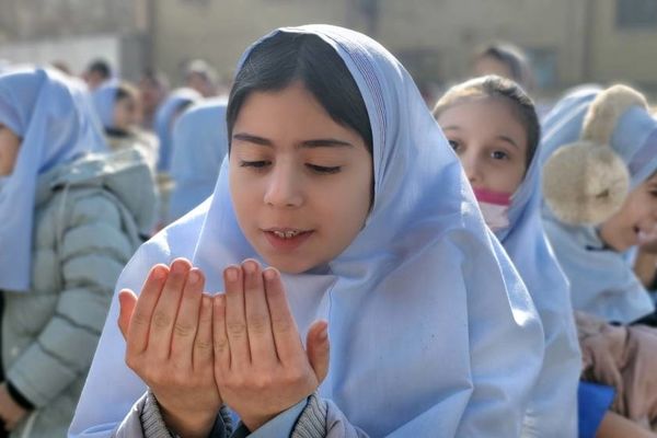 مراسم بزرگداشت شهادت حضرت زینب (س) در مدرسه حافظ