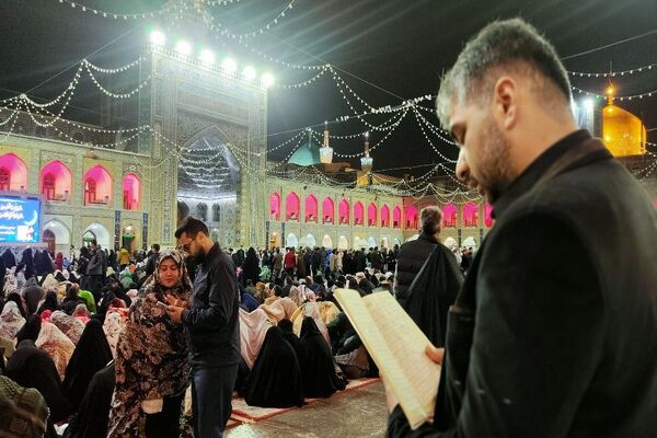 مراسم سومین شب قدر در بارگاه  ملکوتی حضرت امام رضا(ع)