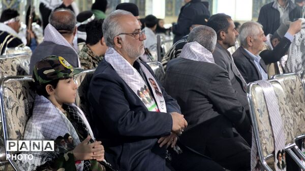 اربعین دو لاله سرخ در فارسان