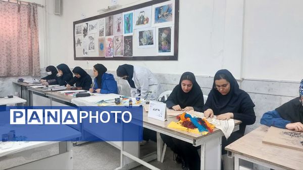 برگزاری جشنواره ماها(مدرسه آرمانی،هنر آسمانی) در هنرستان محمودیه بجنورد