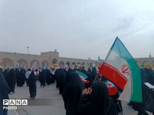 راهپیمایی روز قدس همراه با تشییع پیکر شهید مجتبی پارسا روش