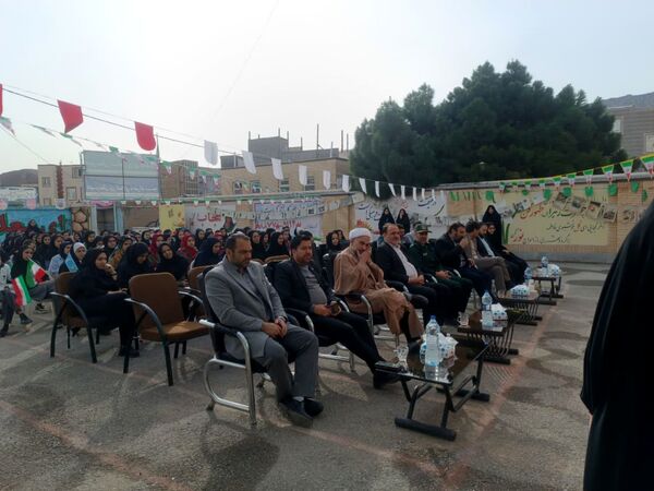 جشن باشکوه و پرشور ایرانمون در آموزشگاه دخترانه فاطمیه شهر کلات 