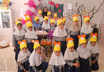 «جشن الفبا» پایانی خوش برای کلاس اولی‌های دبستان خدیجه کبری(س)