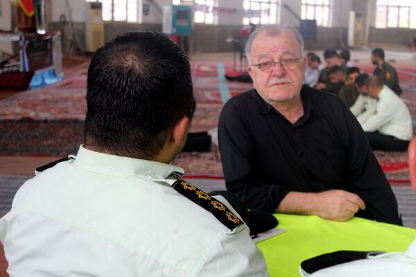 اقامه نماز جمعه در گلوگاه 