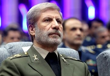 تمام تحرکات دشمن را رصد می‌کنیم و برای پاسخگویی قاطعانه آماده ‌هستیم‌
