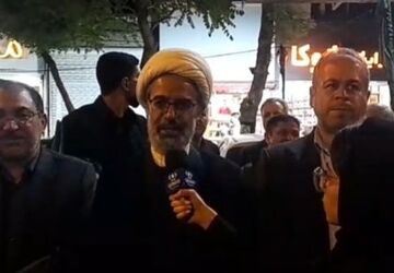 غریب به شصت شب است ، مردم هر شب می‌آیند و در این اجتماعات شرکت می‌کنند 