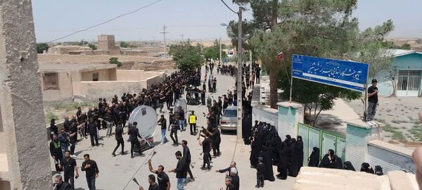 مراسم عاشورای حسینی در روستای بزنجرد