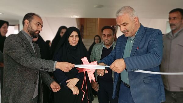 آیین افتتاحیه نمایشگاه «اقتصاد مقاومتی و صنایع دستی هنرجویان شهرستان بن»
