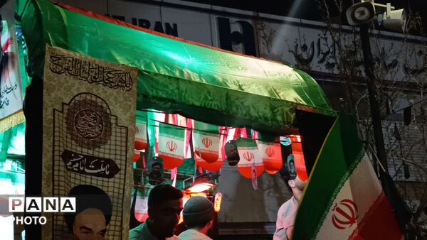 تجمع گسترده مردمی در مسجد جامع نیشابور و تشییع دو شهید جنگ رمضان